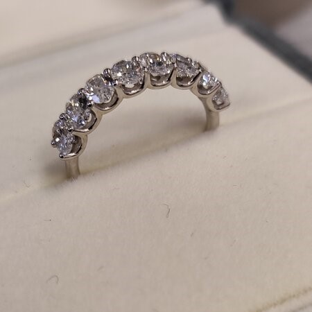 8 Oval Diamond Ring 2 carat